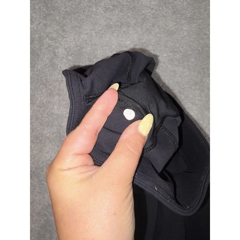 lululemon black mesh panels 4 cropped leggings capri